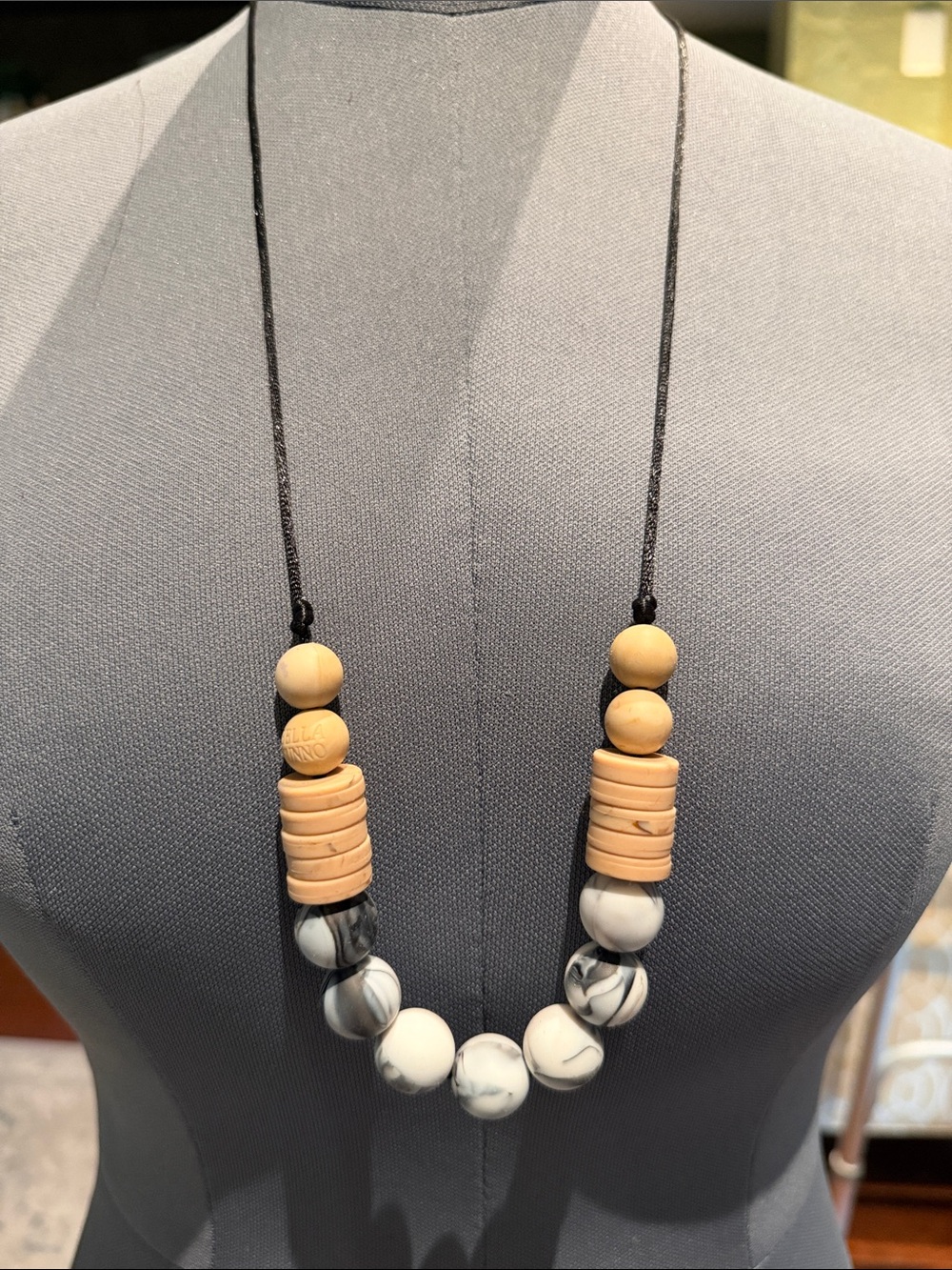 Bella Tunno Teething Necklace for Mom NWT 🥰